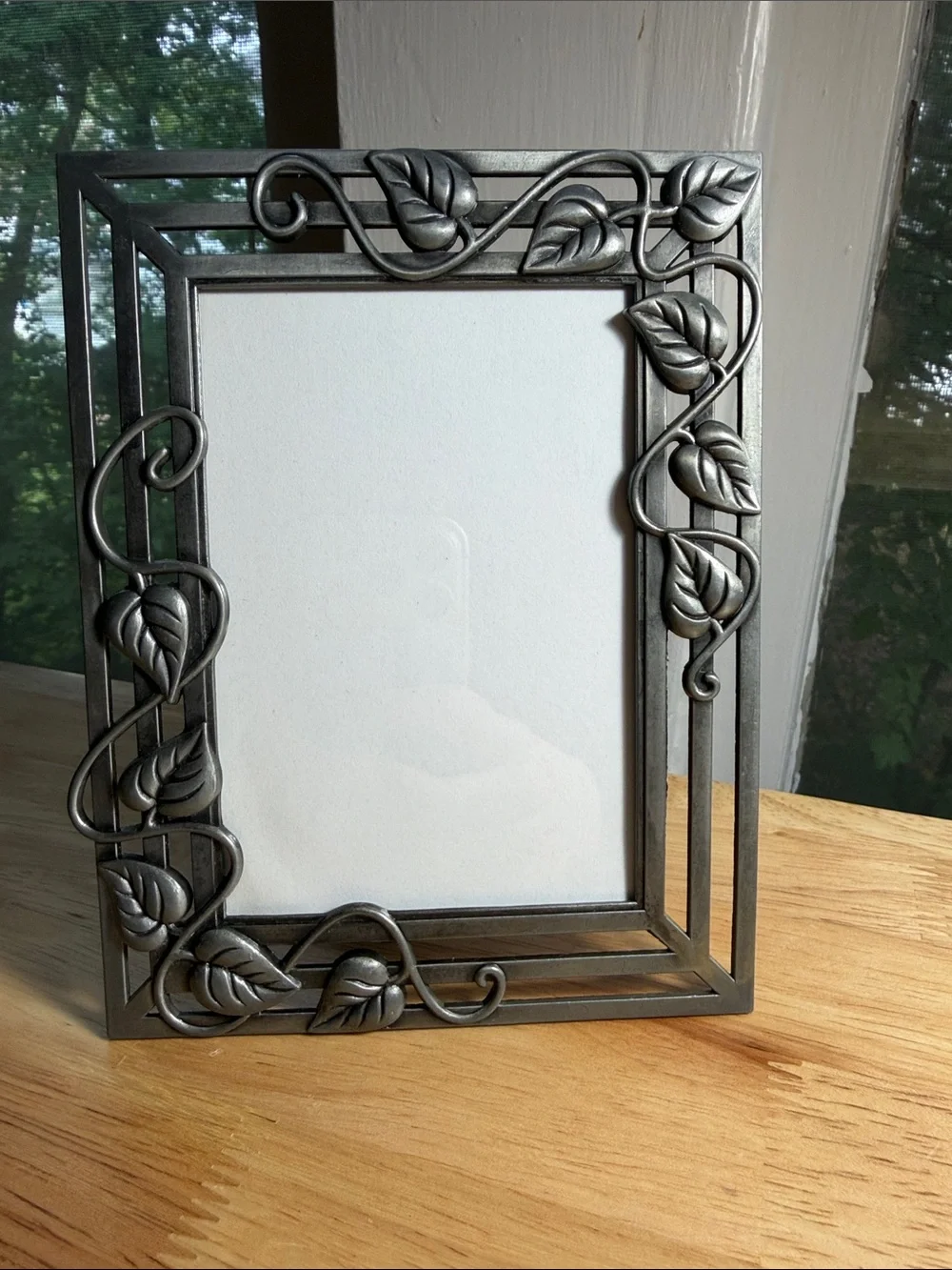 Vintage 90s Pewter Picture Frame with Vines and Leaves
